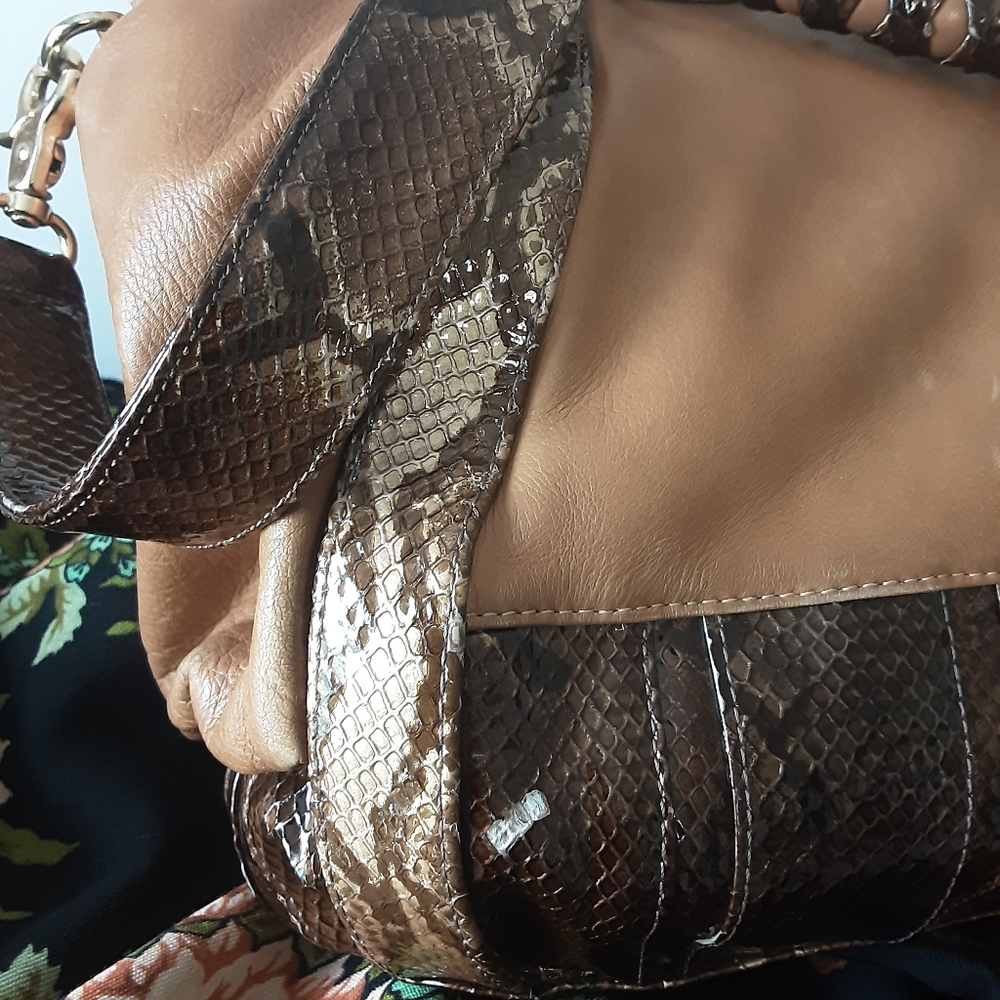 ZENA EVA HOBO BAG - Picture 6 of 10